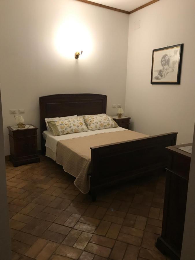 Le Prigioni Del Palazzo B&B Сора Екстериор снимка