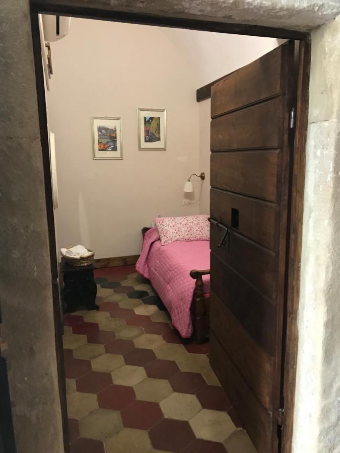 Le Prigioni Del Palazzo B&B Сора Екстериор снимка