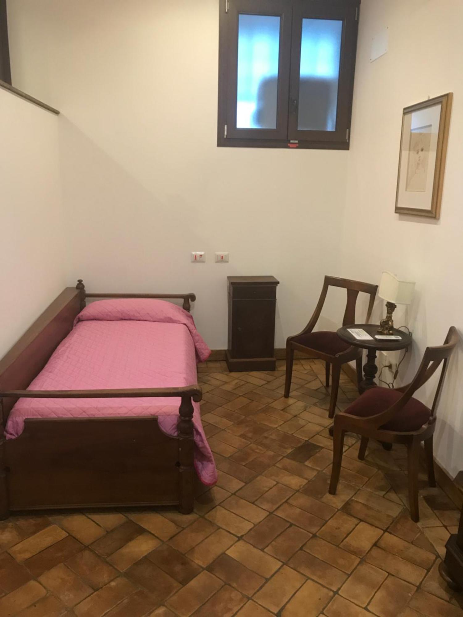 Le Prigioni Del Palazzo B&B Сора Стая снимка