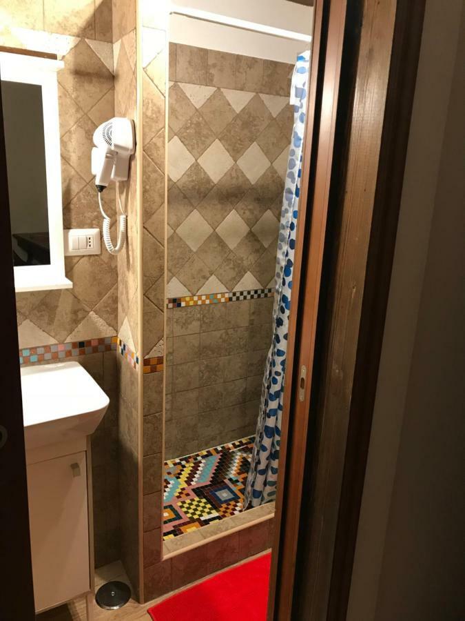 Le Prigioni Del Palazzo B&B Сора Екстериор снимка